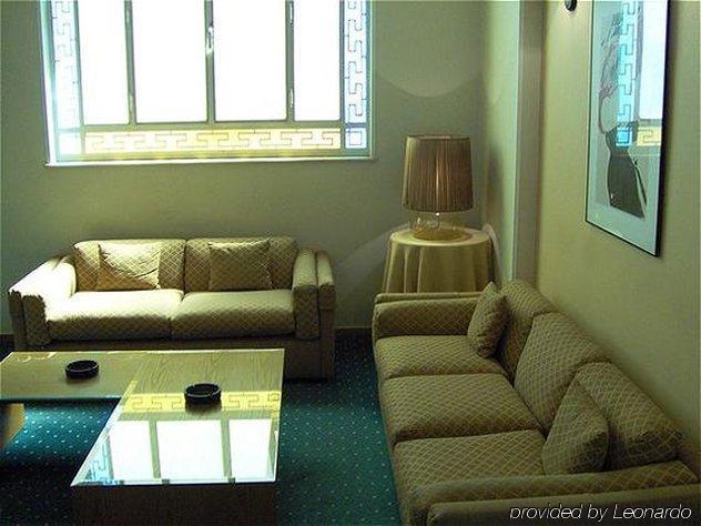 Adrian Hotel Atena Cameră foto